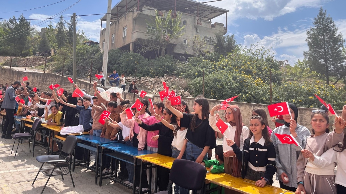 23 Nisan Ulusal Egemenlik ve Çocuk Bayramı